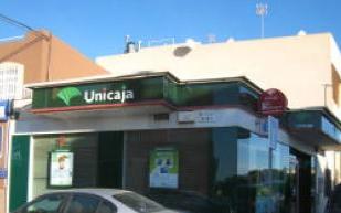 Premises for sale in  Almería Capital