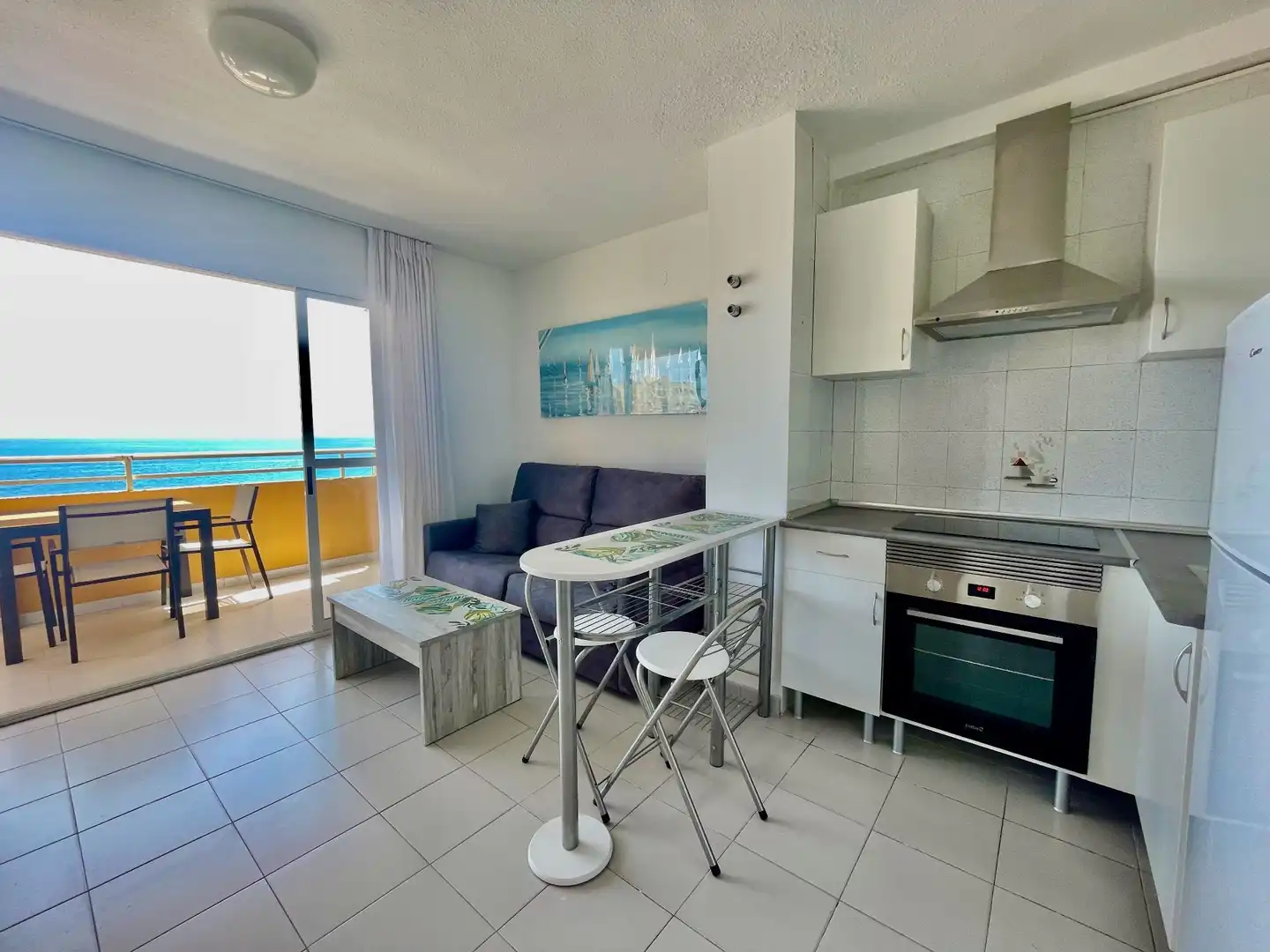 Wohnzimmer von Wohnungen zur Miete in Benidorm mit Klimaanlage, Möbliert und Gemeinschaftspool