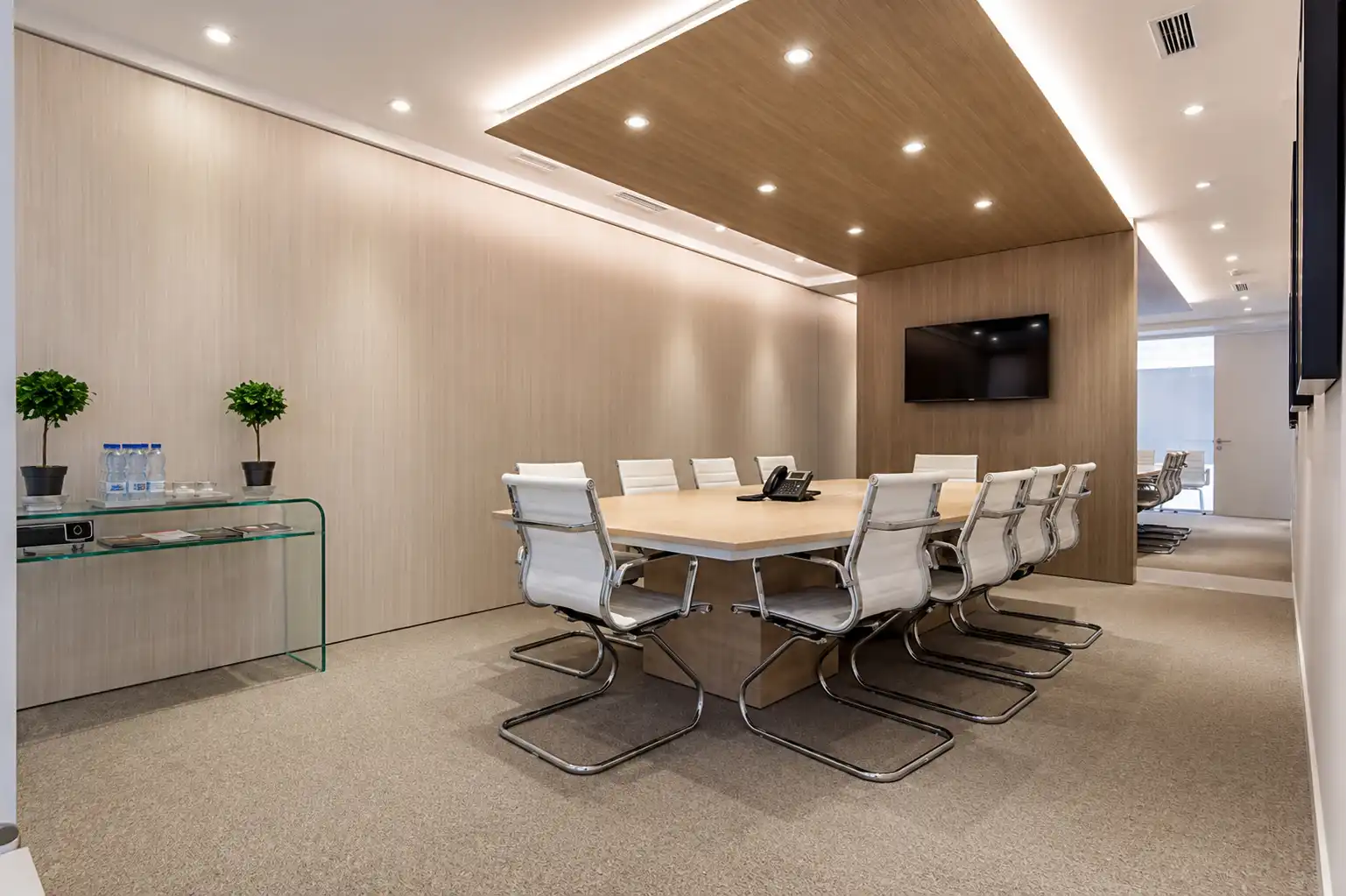 Büro zur Miete in Madrid mit Klimaanlage, Heizung und Möbliert