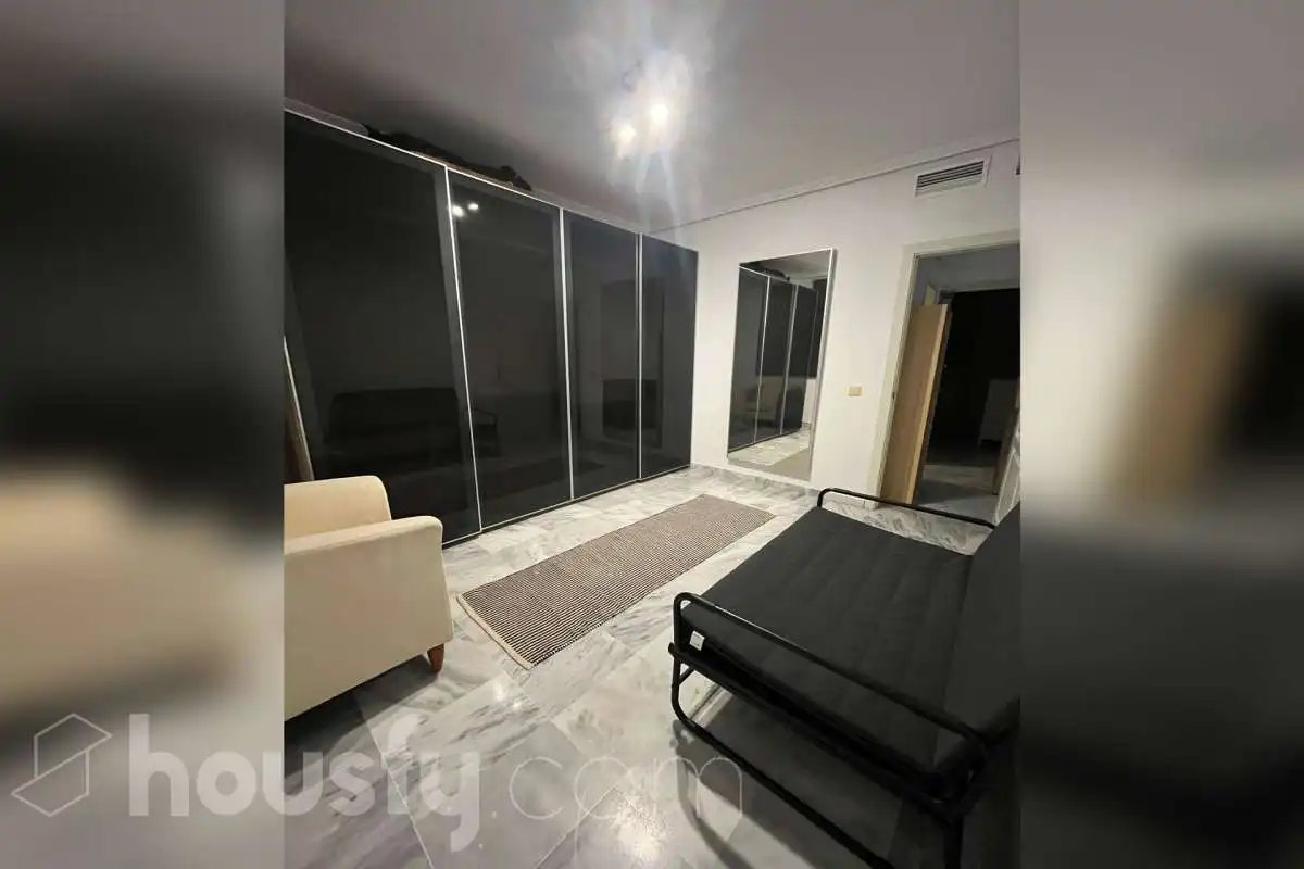 Schlafzimmer von Wohnung zur Miete in Sevilla mit Klimaanlage, Heizung und Terrasse