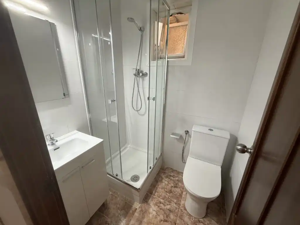 Baño de Apartamento en venta en L'Hospitalet de Llobregat