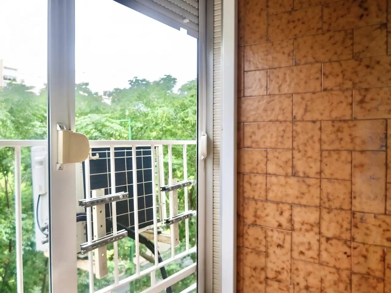 Terrasse von Wohnung zum Verkauf in Sevilla mit Klimaanlage, Terrasse und Möbliert