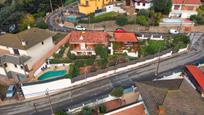 Vista exterior de Casa o xalet en venda en Les Franqueses del Vallès amb Aire condicionat, Calefacció i Jardí privat