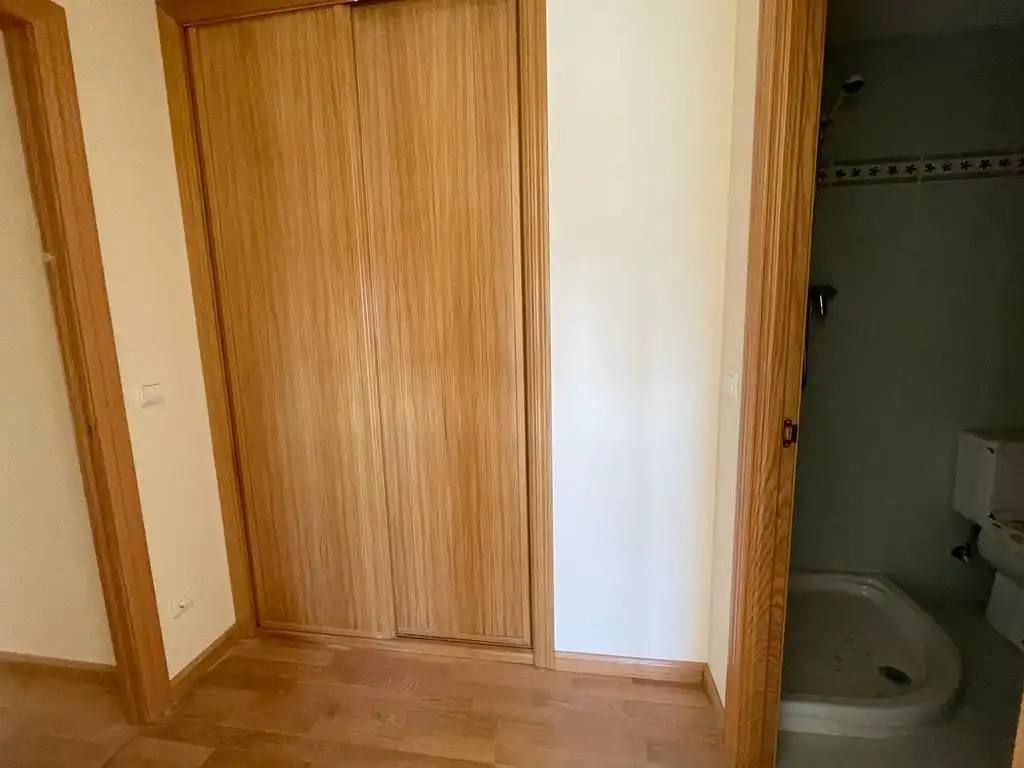 Bedroom of Flat for sale in Cortes de Pallás  with Parquet flooring, Terrace and Storage room