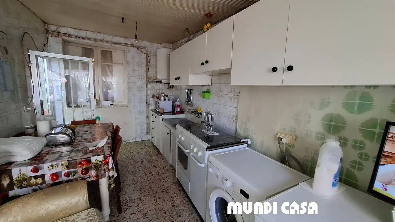 Kitchen of Houses for sale in A Pobra do Caramiñal