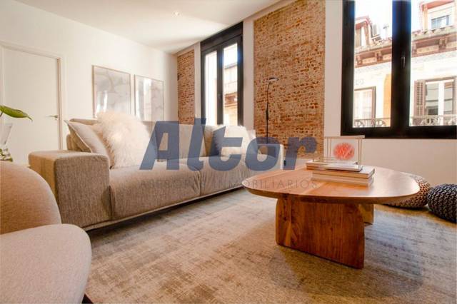 Piso en Venta en DEL PRADO en Cortes - Huertas