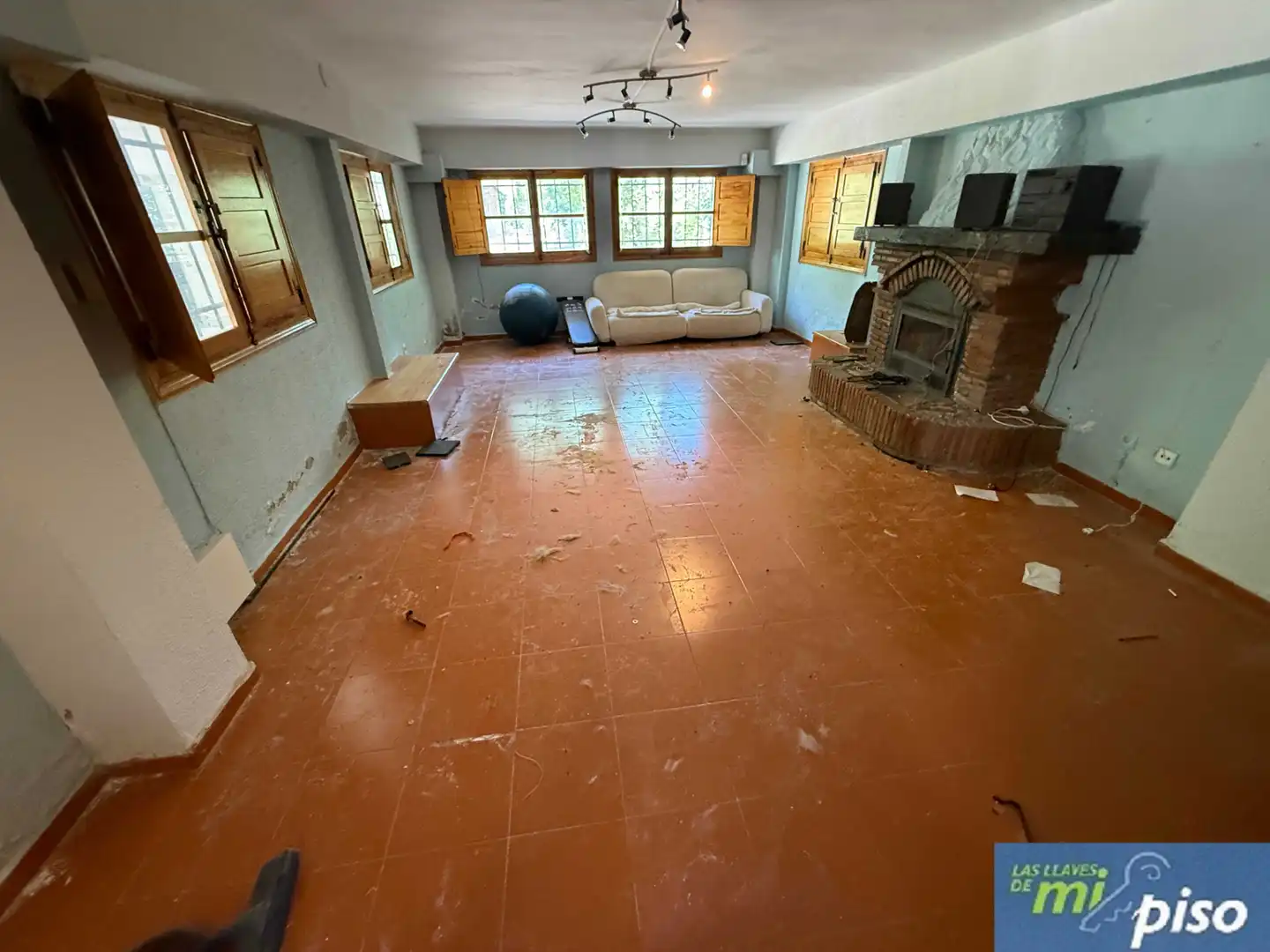Casa o xalet en venda en Cubillas de Santa Marta amb Jardí privat, Terrassa i Traster