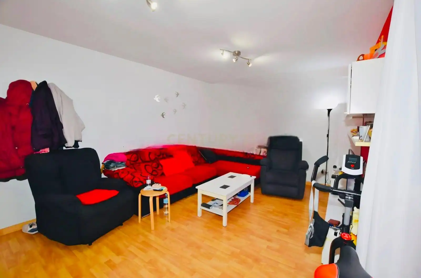 Sala d'estar de Casa adosada en venda en Cuevas del Becerro amb Aire condicionat i Alarma