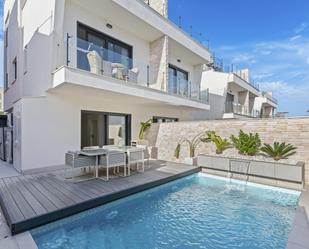 Piscina de Casa o xalet en venda en Guardamar del Segura amb Aire condicionat, Jardí privat i Terrassa