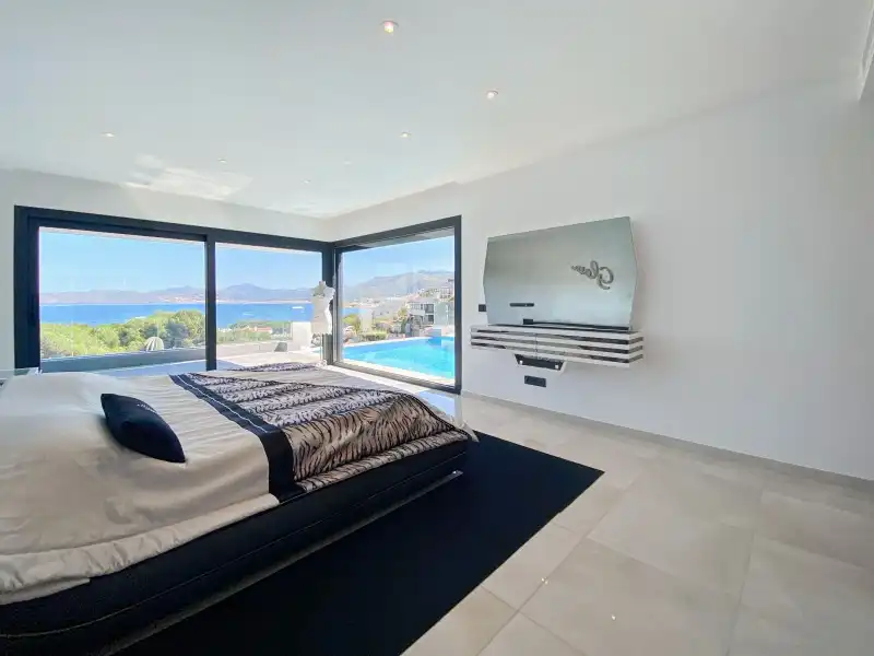 Houses for sale in N/A, Grifeu - Cap Ras - Els Estanys - Sant Genís