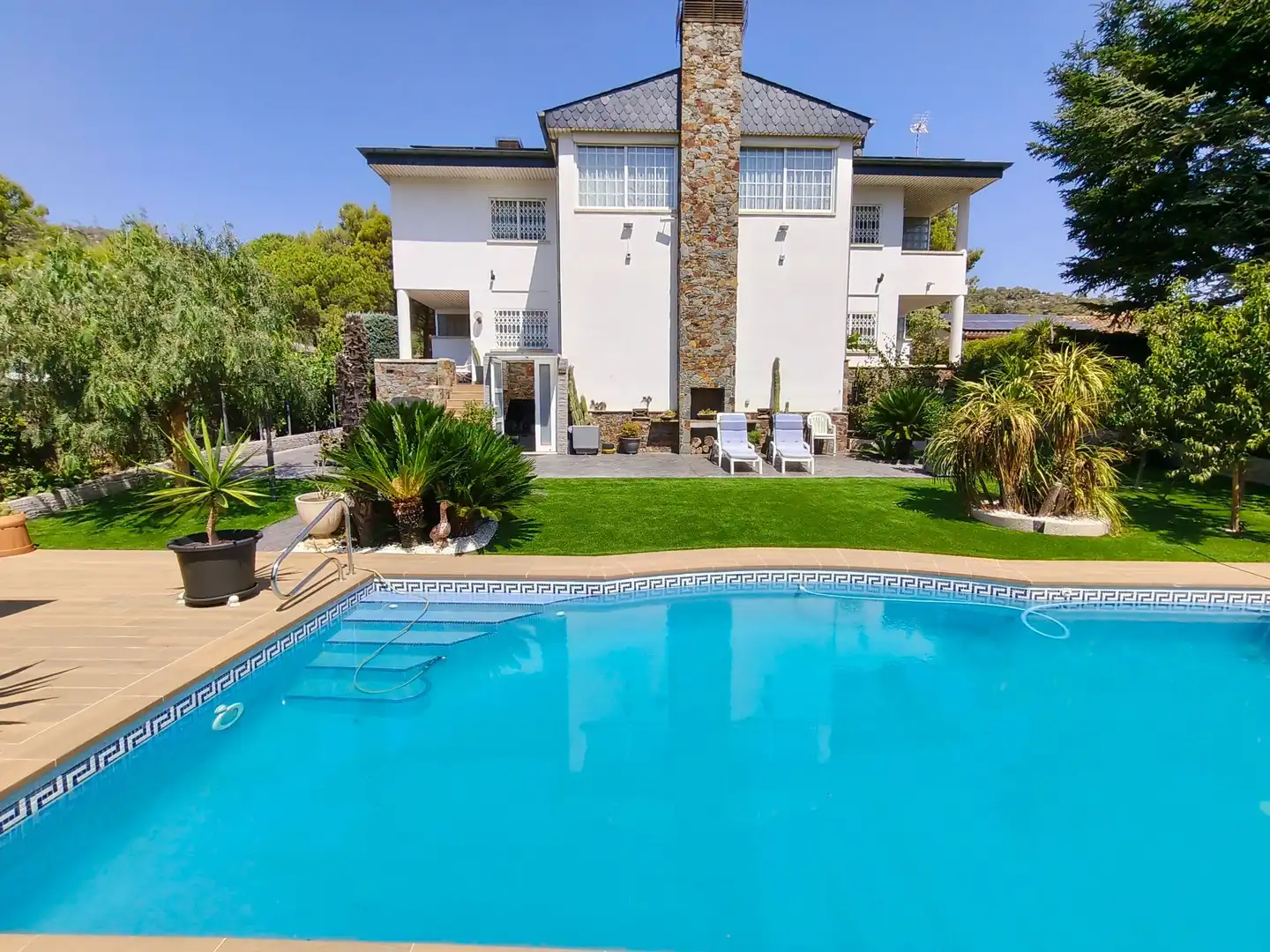 Haus mit Pool zum Verkauf in Begues, imagen 2