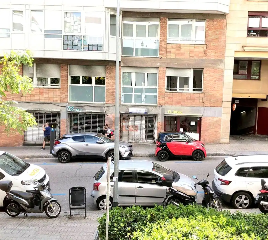 Business premises for sale in De Pau Alsina, imagen 68