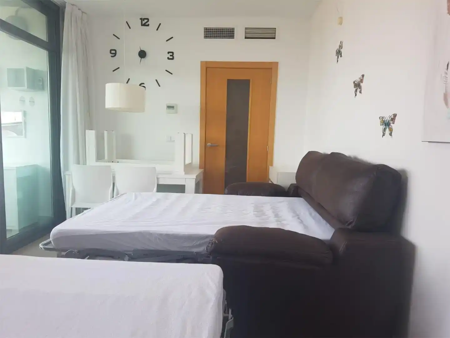 Schlafzimmer von Wohnungen zur Miete in Benidorm mit Schwimmbad und Balkon