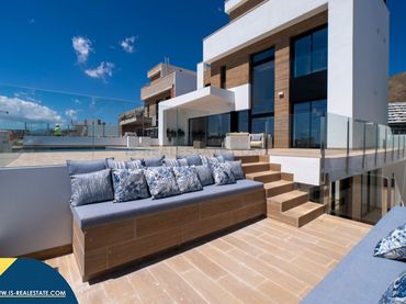 Xalet amb piscina en venda a Balcón de Finestrat - Terra Marina