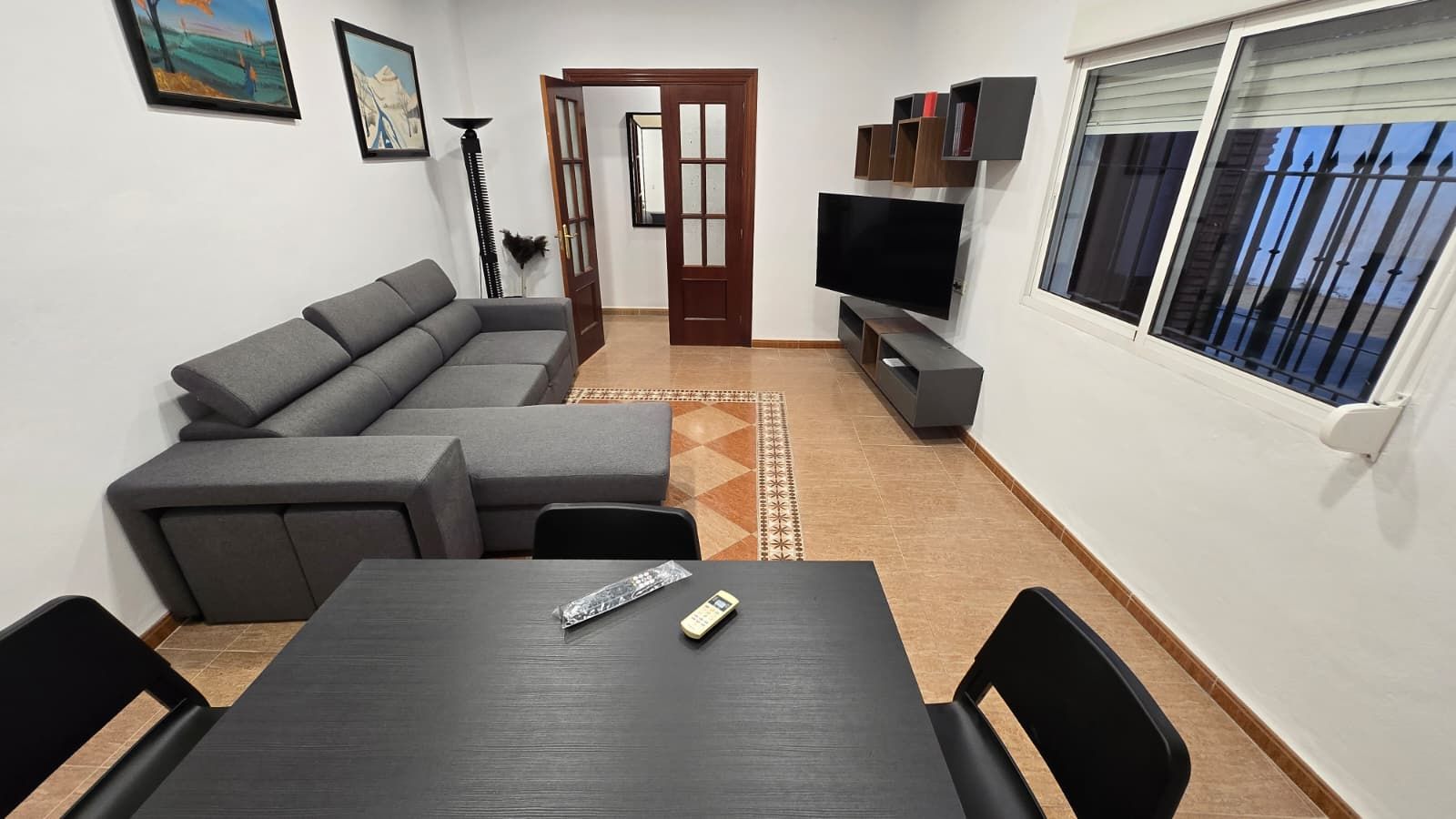 Sala d'estar de Casa o xalet de lloguer en Alhaurín de la Torre amb Aire condicionat, Terrassa i Moblat