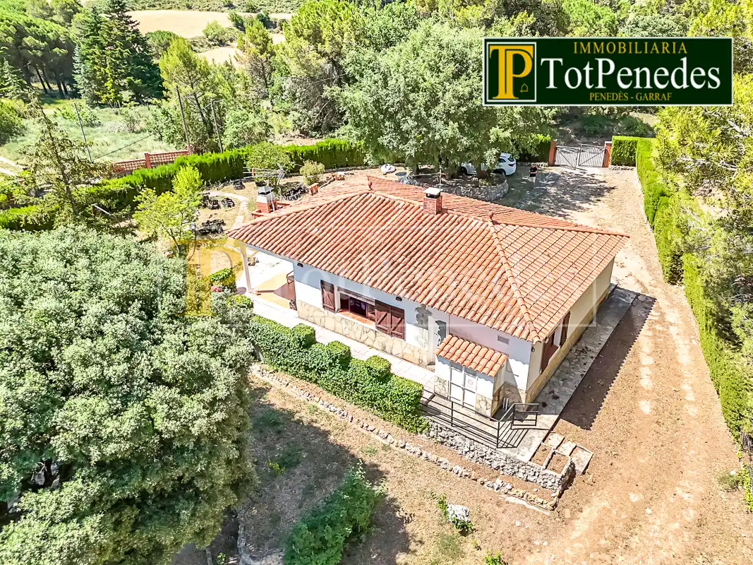 Haus oder Chalet zum Verkauf in Querol mit Heizung, Privatgarten und Abstellraum