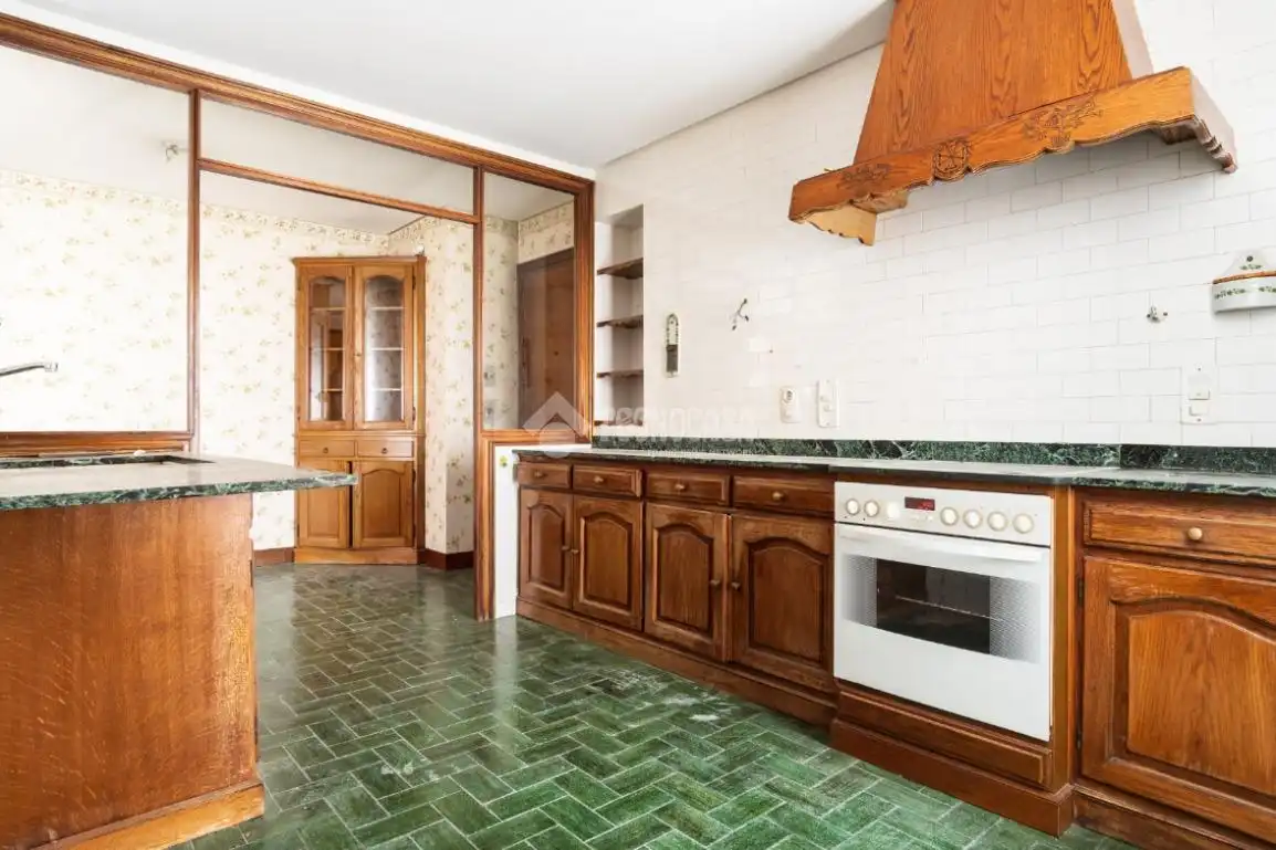 Cocina de Piso en venta en Zaragoza con Calefacción, Terraza y Balcón