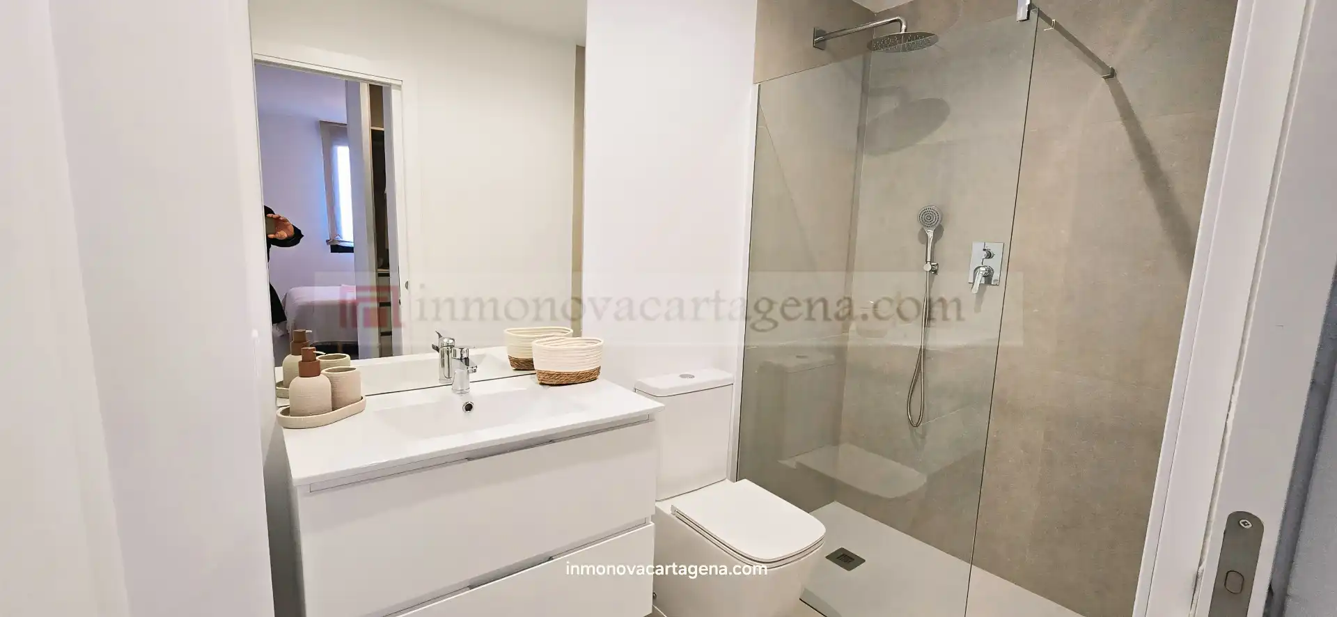 Bathroom of Flat for sale in Cartagena  with Air Conditioner, Terrace and Storage room