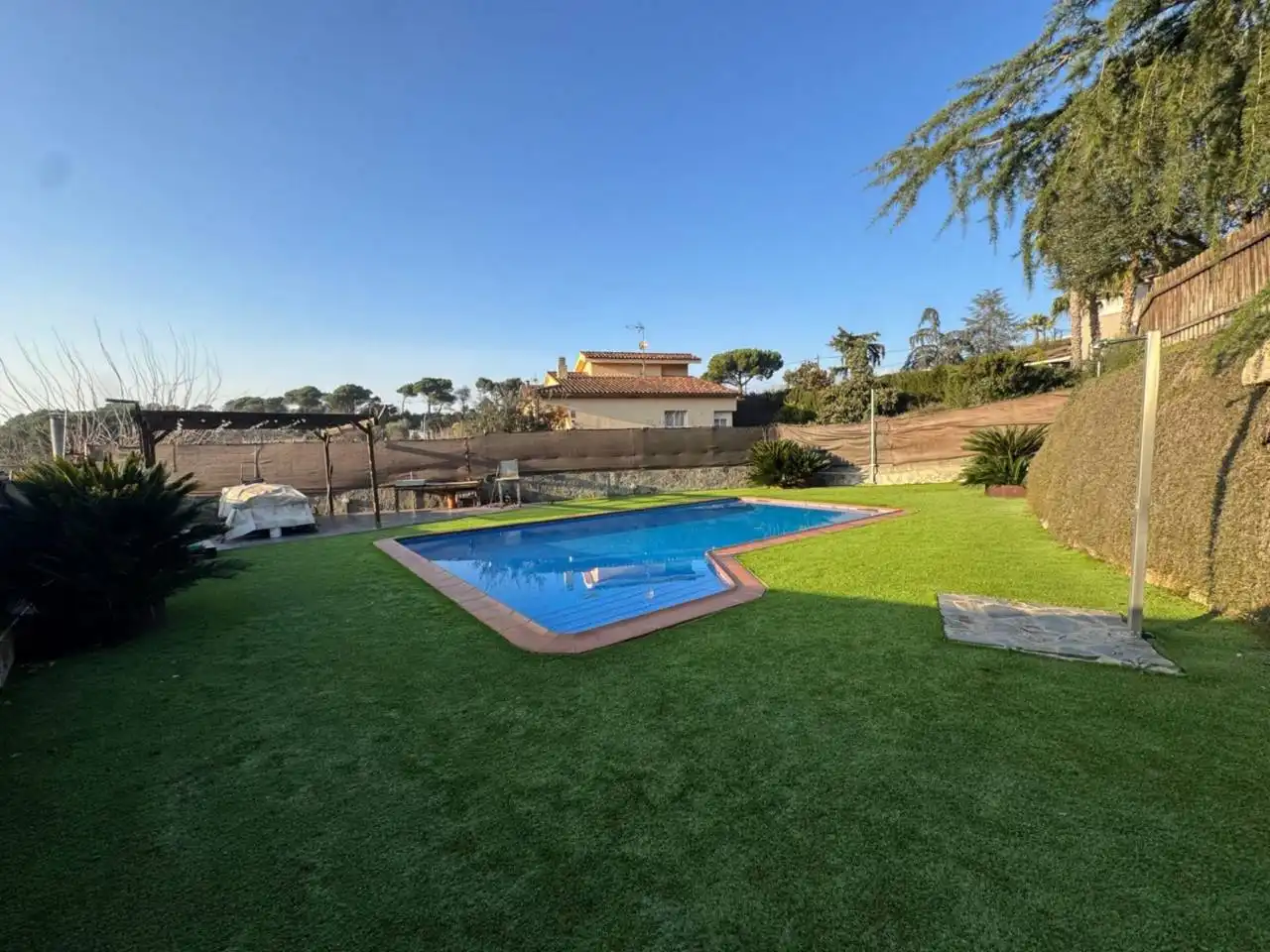Schwimmbecken von Haus oder Chalet zum Verkauf in Vilanova del Vallès mit Heizung, Privatgarten und Terrasse