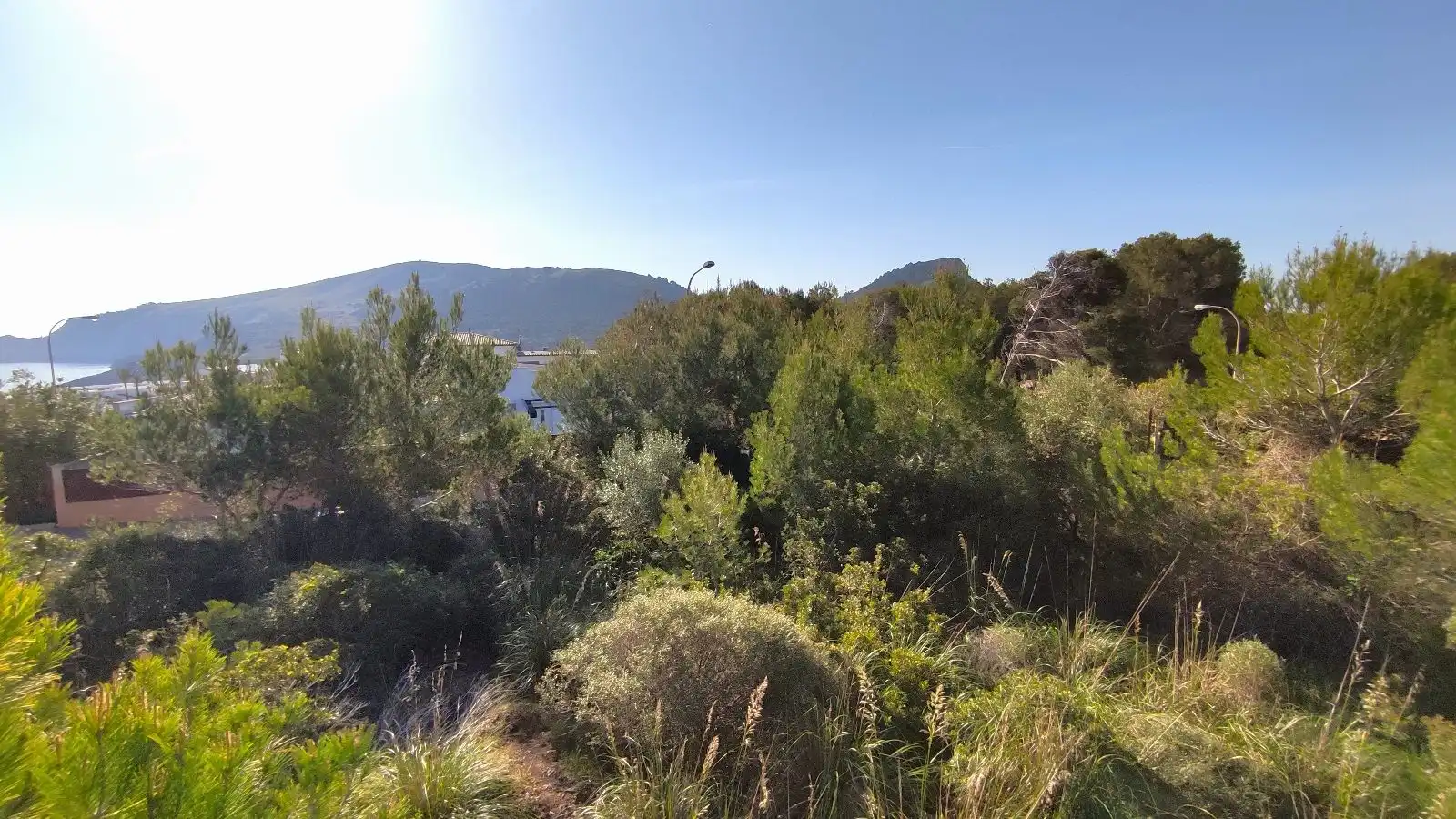 Land for sale in Cala Mesquida