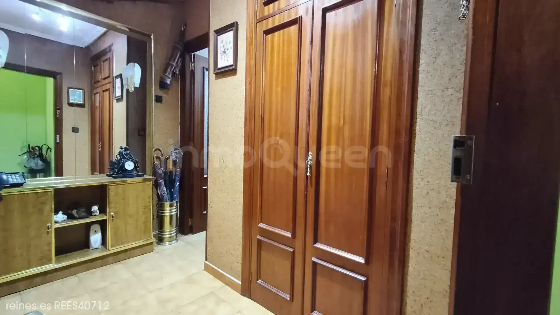 Piso en venta en Mieres (Asturias) con Calefacción, Terraza y Amueblado