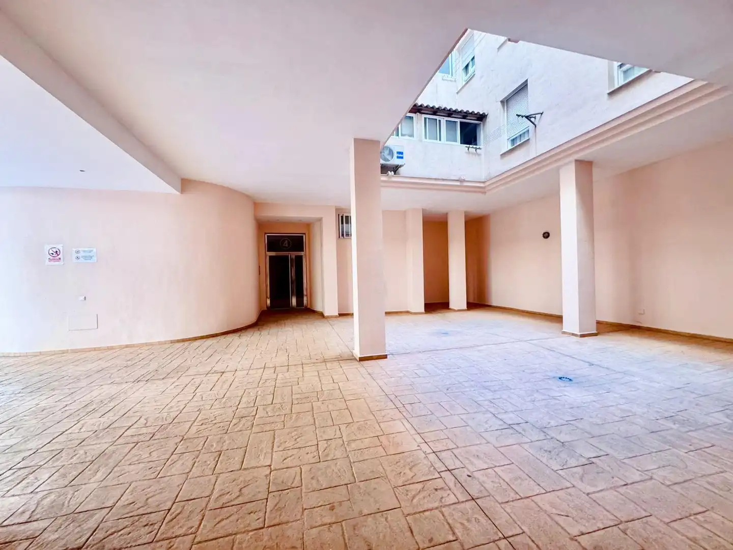 Piso en venta en Málaga con Aire acondicionado, Terraza y Trastero