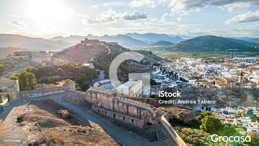 Vista exterior de Piso en venta en Sagunto / Sagunt con Terraza y Horno
