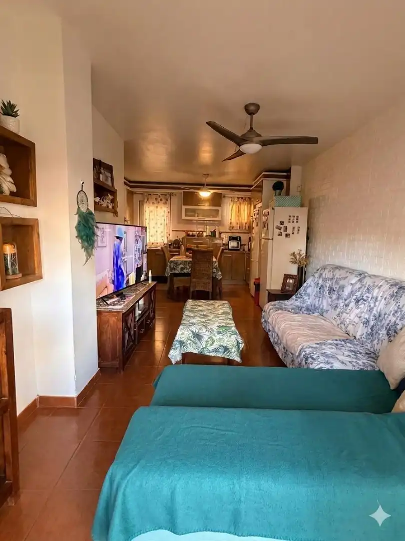 Wohnzimmer von Wohnung zum Verkauf in Roquetas de Mar mit Klimaanlage, Möbliert und Gemeinschaftspool