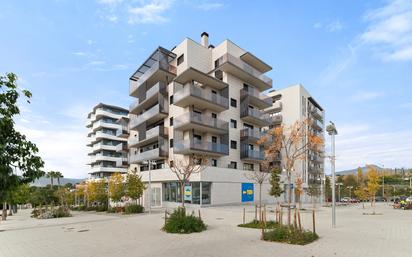 Exterior view of Flat to rent in Sant Joan Despí  with Air Conditioner, Terrace and Storage room