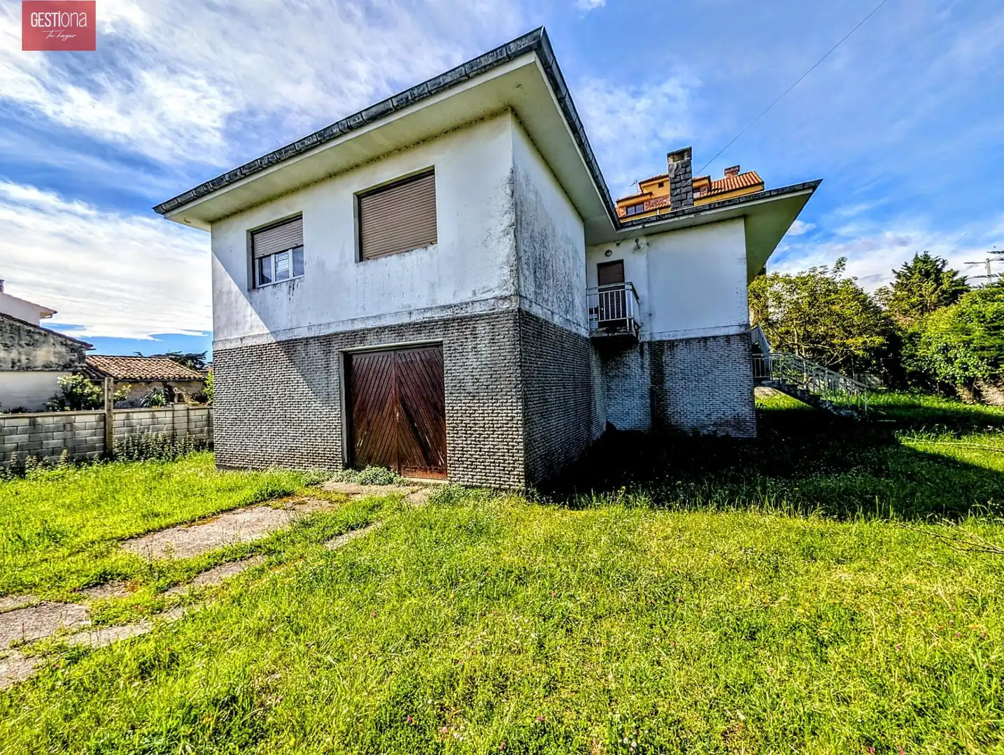 Vista exterior de Casa o chalet en venta en Noja con Jardín privado, Terraza y Balcón