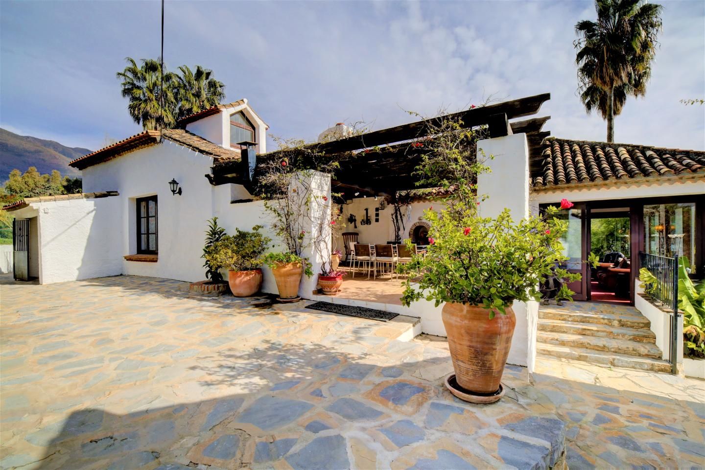 Exterior view of House or chalet for sale in Casares  with Air Conditioner, Heating and Private garden