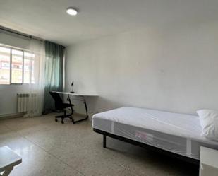 Apartament per a compartir a Camino de Ronda