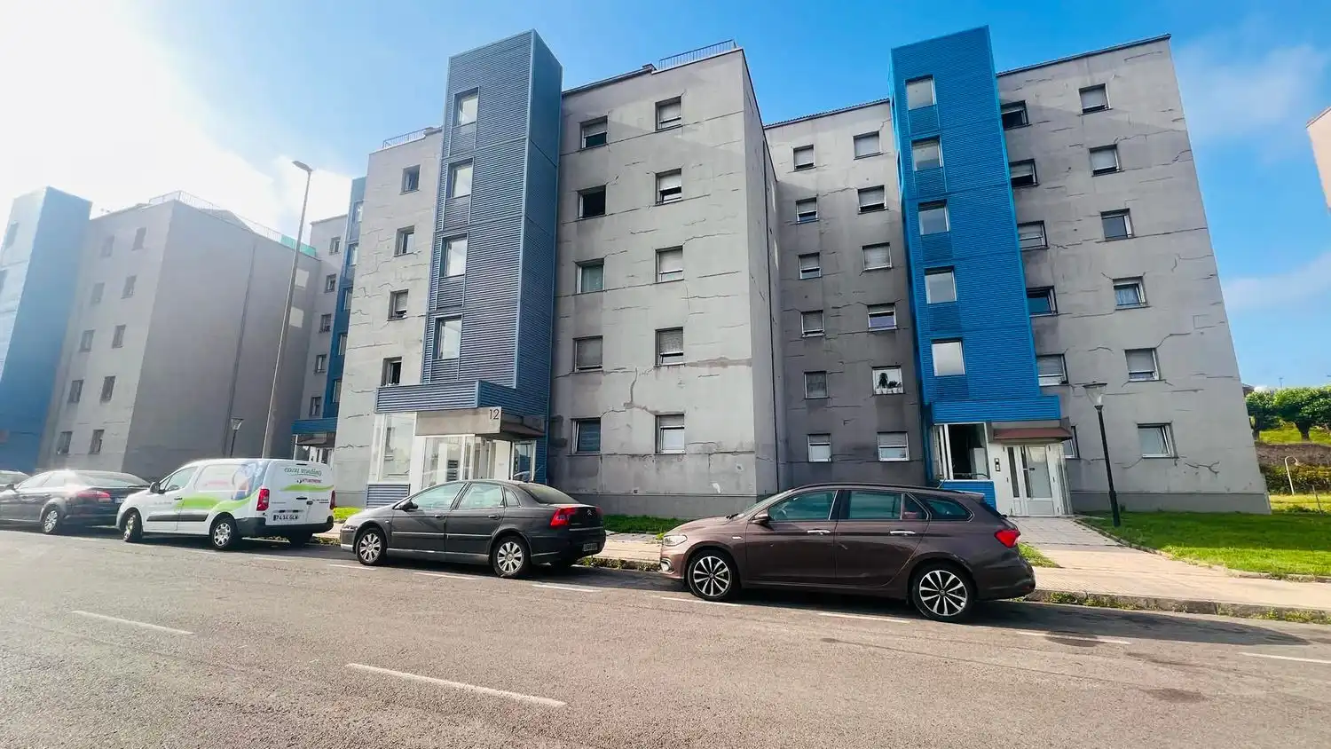 Vista exterior de Piso en venta en Gijón  con Piscina