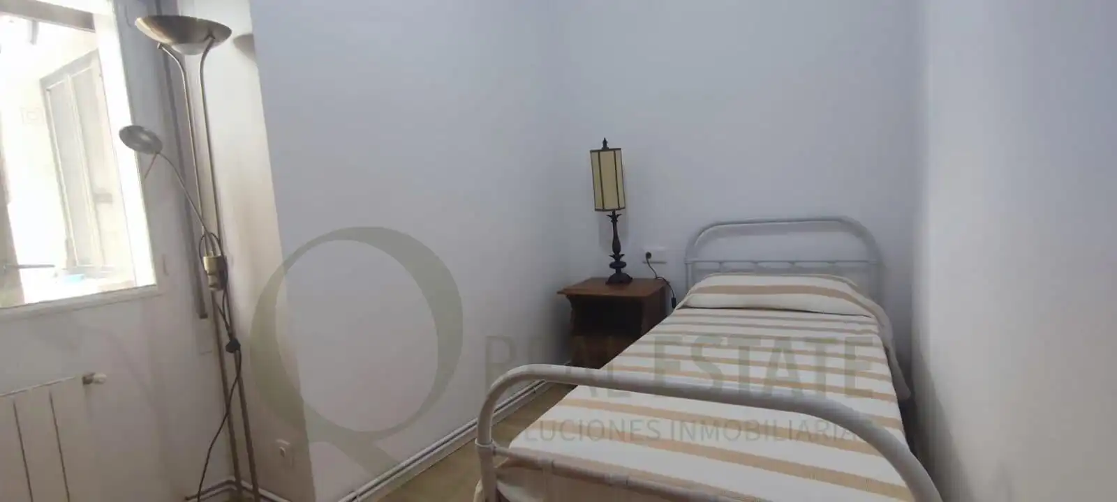 Habitación de Piso de alquiler en Alicante / Alacant con Calefacción, Terraza y Amueblado