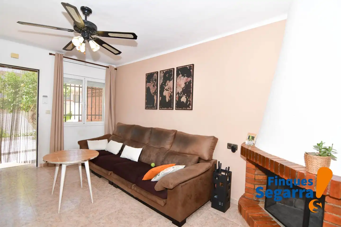 Sala de estar de Casa o chalet en venta en Albinyana con Terraza