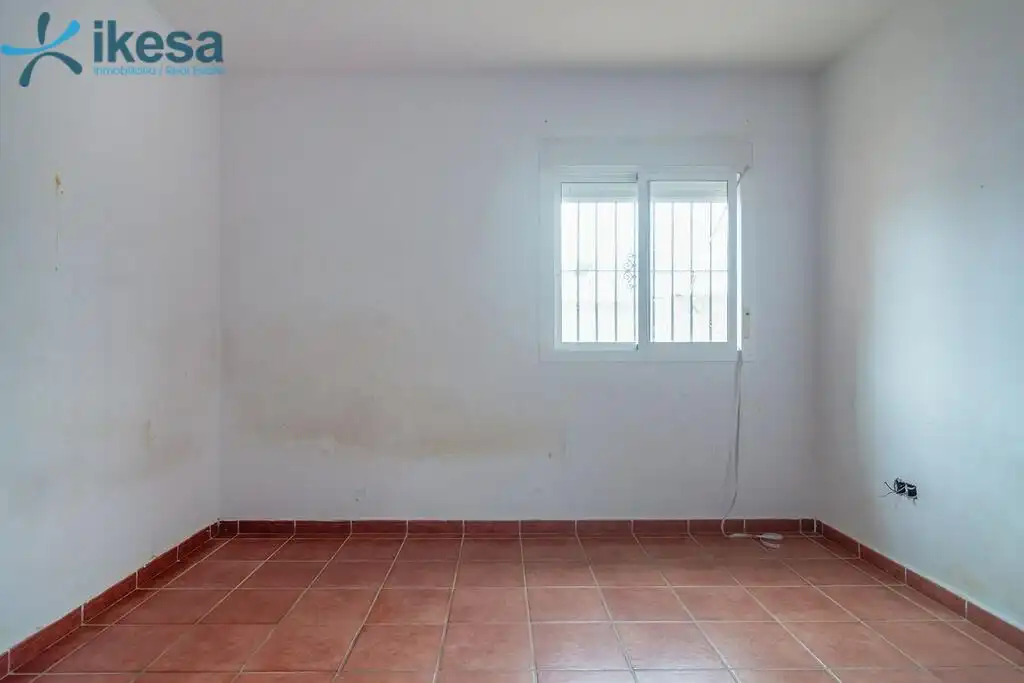 Habitación de Casa o chalet en venta en Chiclana de la Frontera con Jardín privado y Piscina comunitaria