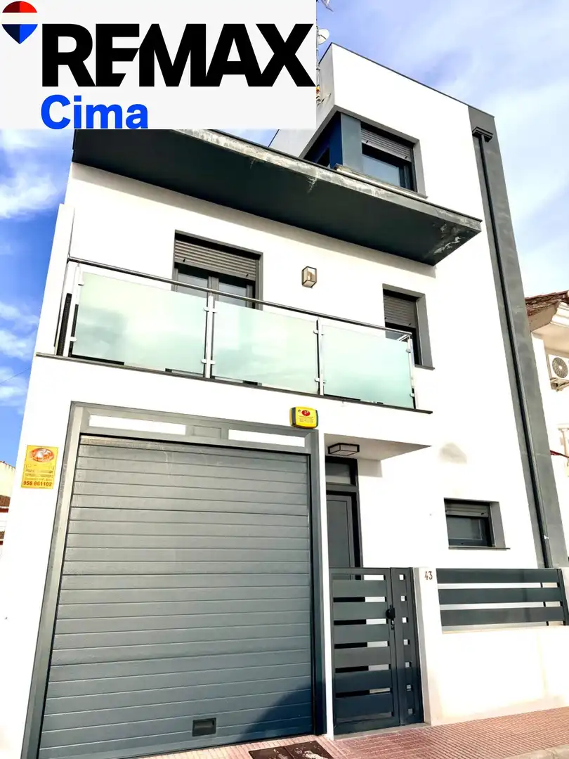 Terraza de Casa o chalet en venta en Cúllar con Calefacción, Terraza y Trastero