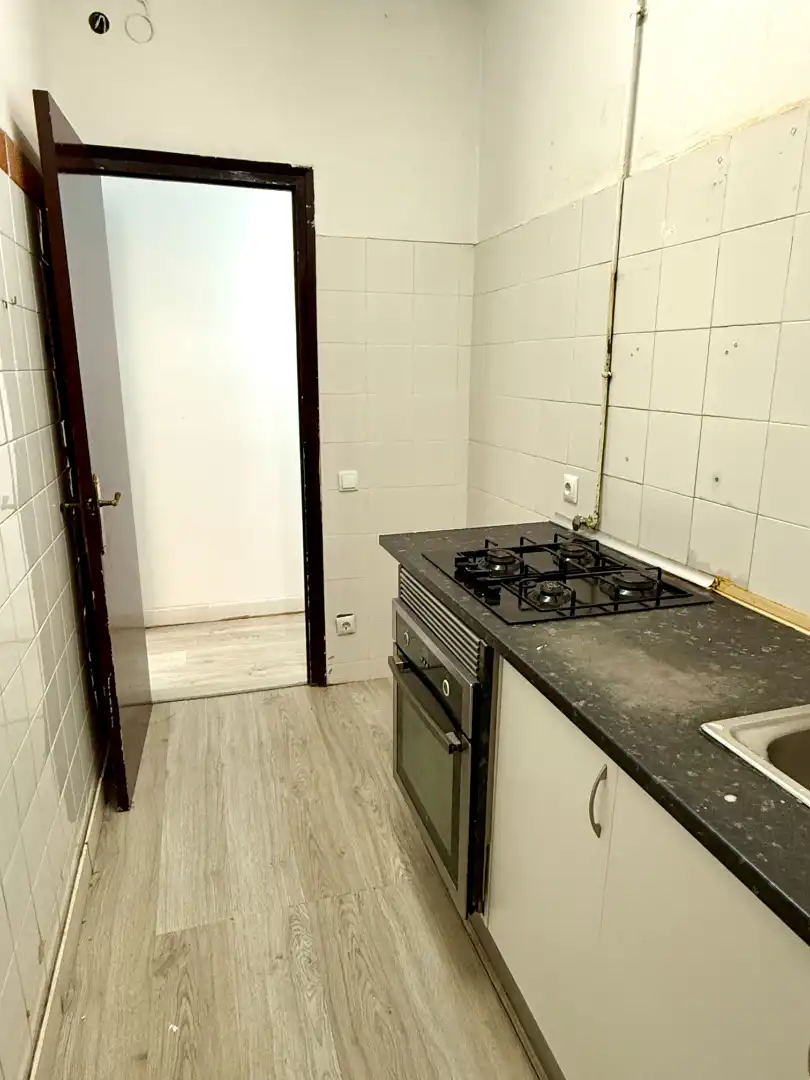 Küche von Wohnung zum Verkauf in Barcelona mit Parkett und Alarm