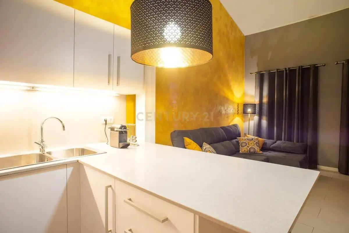 Küche von Gebäude zum Verkauf in Figueres