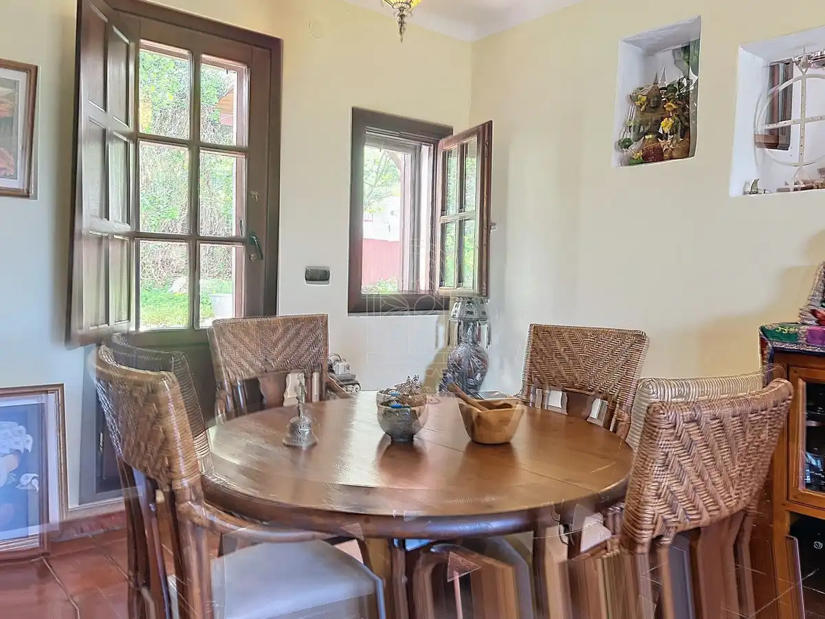 Comedor de Finca rústica en venta en Comares con Aire acondicionado, Jardín privado y Terraza