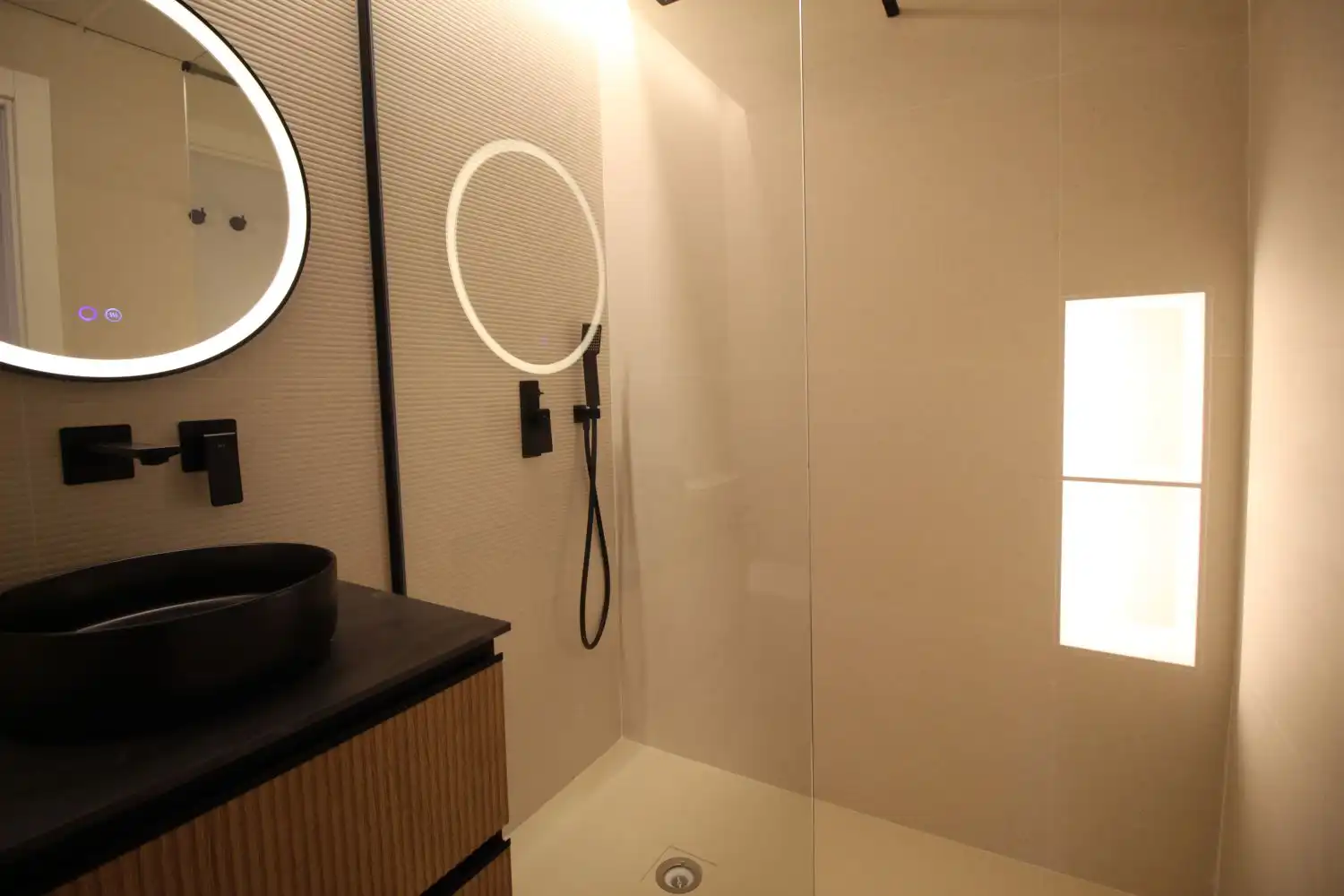 Bathroom of Flat for sale in Almenara  with Air Conditioner, Heating and Storage room