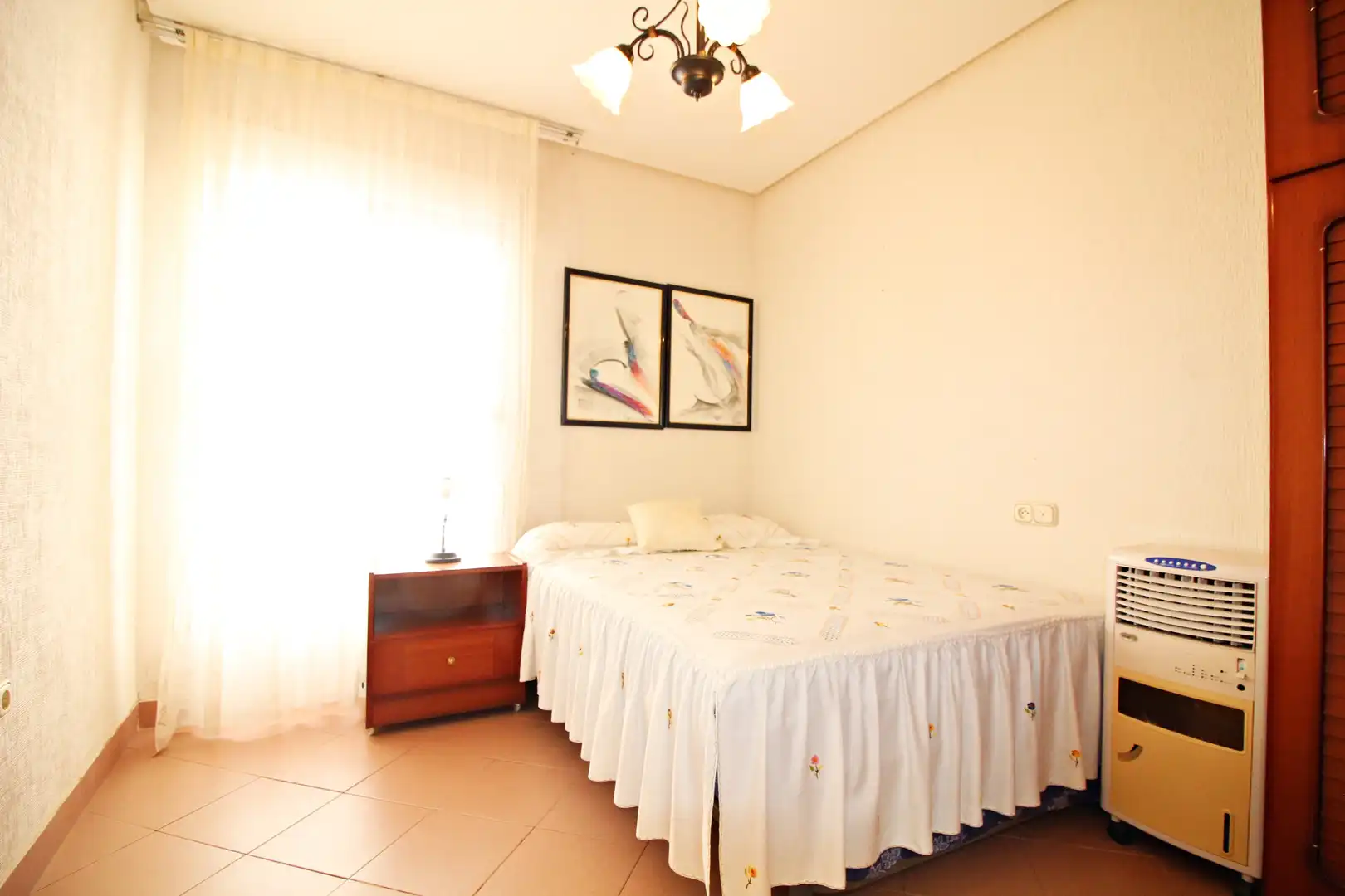 Habitación de Casa adosada en venta en Punta Umbría con Aire acondicionado, Terraza y Trastero