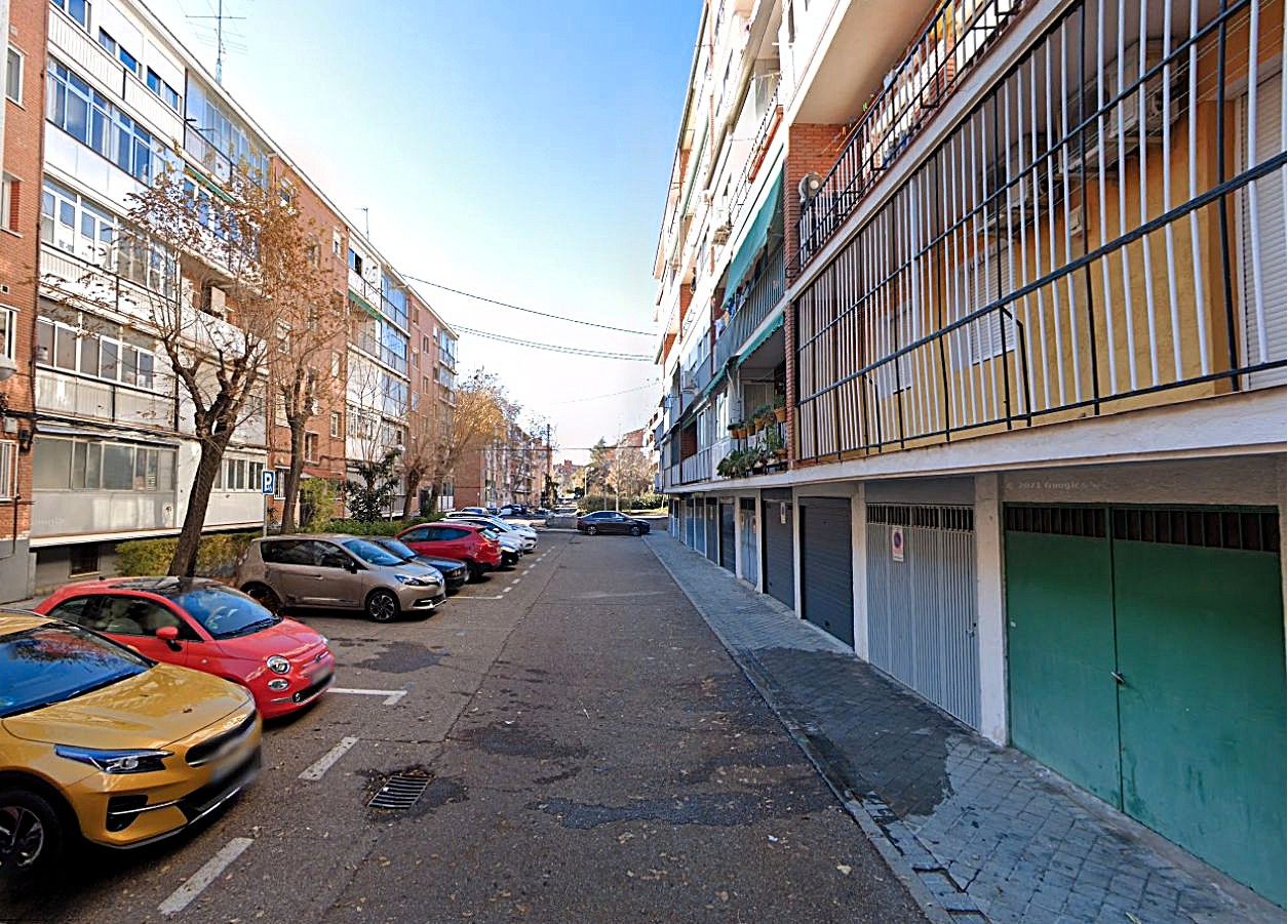 Vista exterior de Traster en venda en  Madrid Capital
