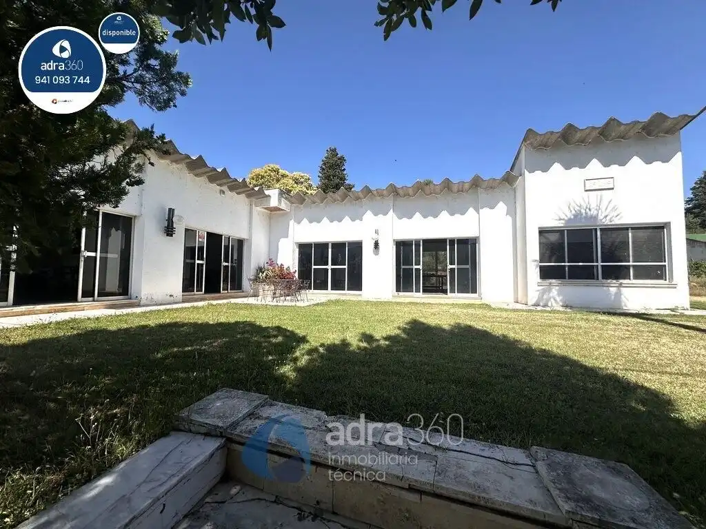 Casa con piscina in vendita a Carretera N-111
