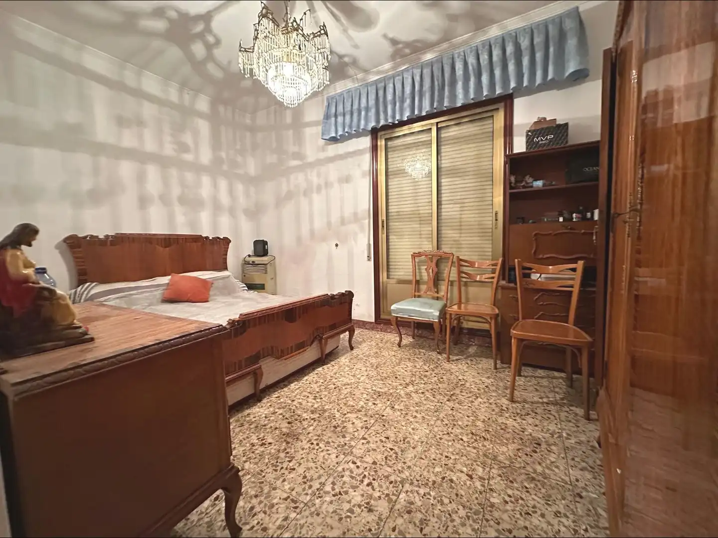 Habitación de Casa adosada en venta en Miguel Esteban con Aire acondicionado, Calefacción y Amueblado