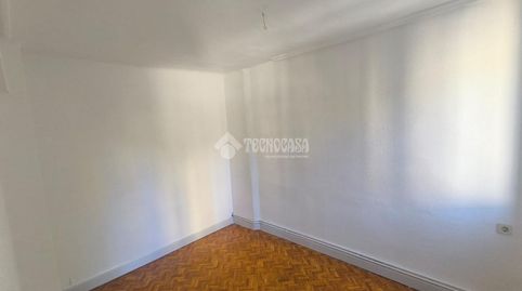 Foto 2 de Piso en venta en Otxarkoaga, Bilbao