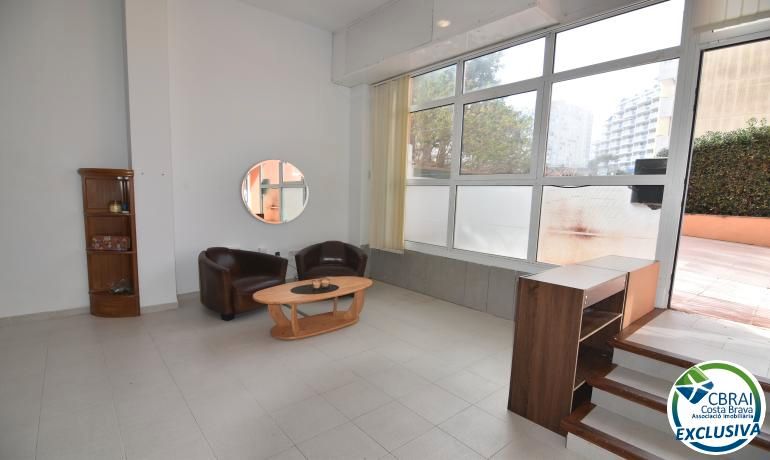 Living room of Premises for sale in Empuriabrava  with Furnished