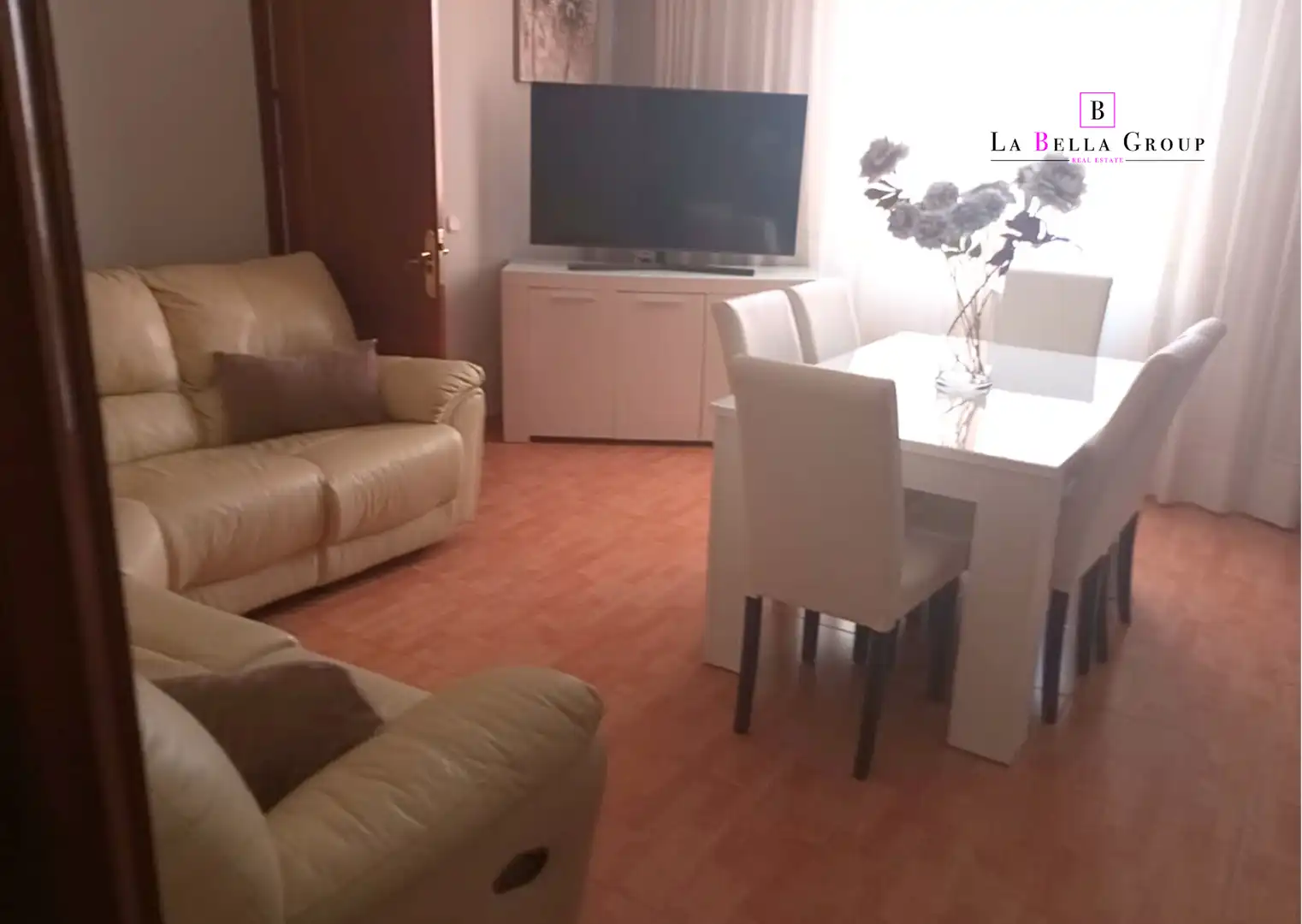 Sala d'estar de Casa o xalet en venda en Mollina amb Aire condicionat i Terrassa