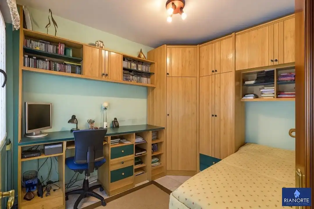 Habitación de Piso en venta en Gozón con Calefacción y Amueblado