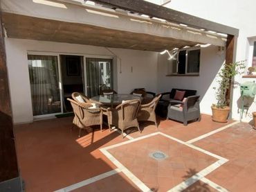 Casa amb balcó en venda a Marbella Centro